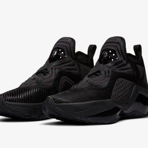 Nike LeBron Soldier 14, basketball shoes, size 9